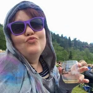 Meet your Posher, Valerie