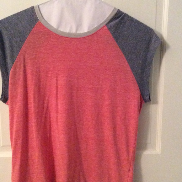 Gap Tee