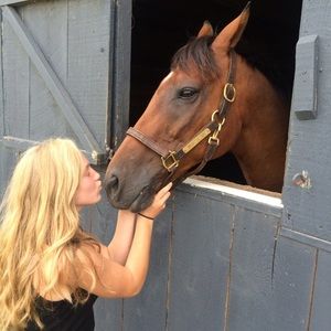 Meet your Posher, Brooke