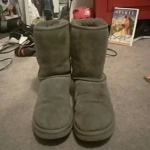 UGG women's classic short gray boots