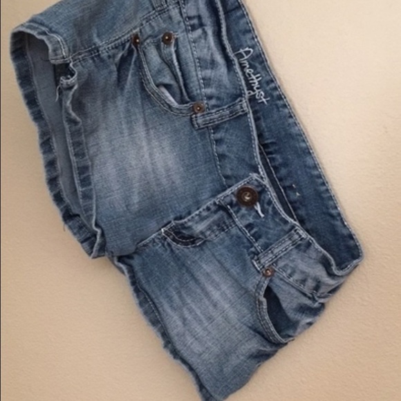 Amethyst jean shorts - Picture 1 of 4