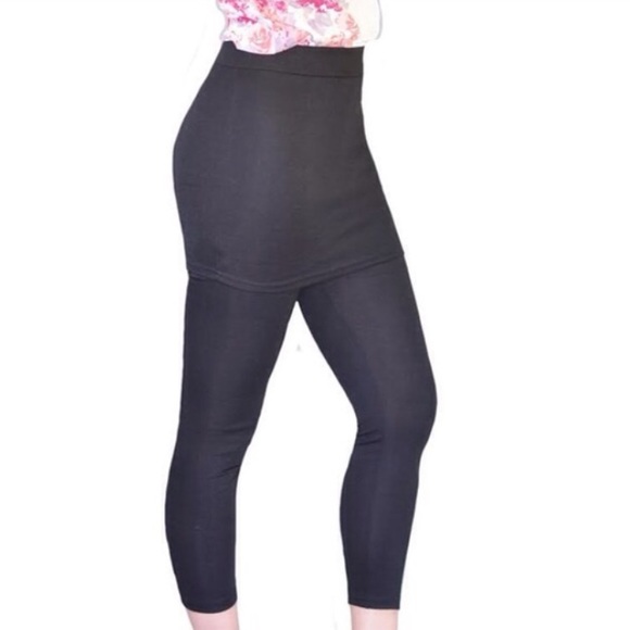Peony and Moss Dresses & Skirts - Sale❗️NWT black skirted leggings