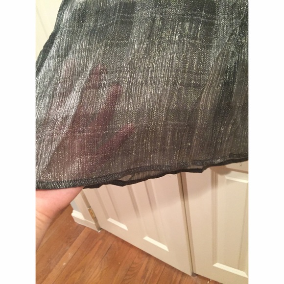 Metallic Sheer Tank - Picture 3 of 3