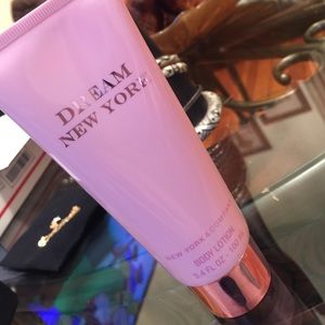 Dream New York & Company Body Lotion..