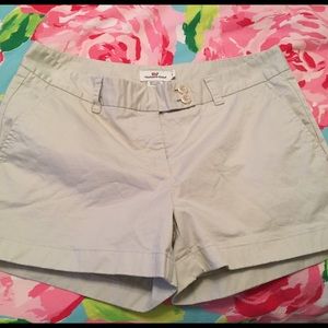Vineyard Vines Washed Dayboat Shorts. Khaki. 8