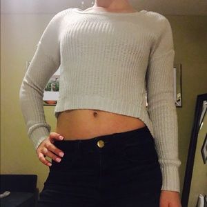 American Eagle Sweater