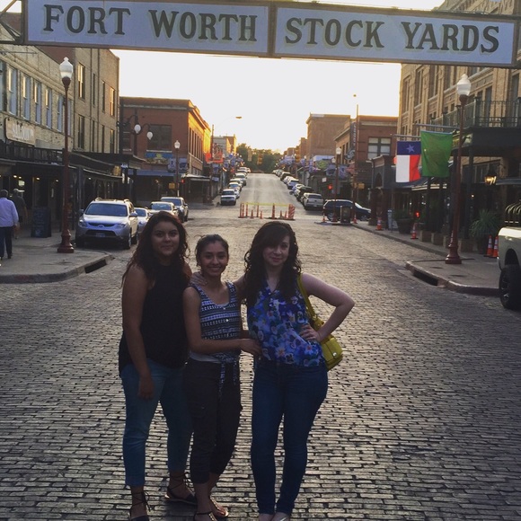 Meet your Posher, Grisel😊 - Picture 2 of 4