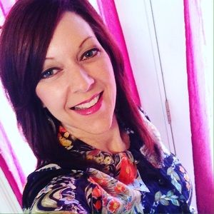 Meet your Posher, Lori