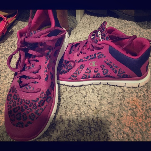 Size 5 pink cheetah shoes!