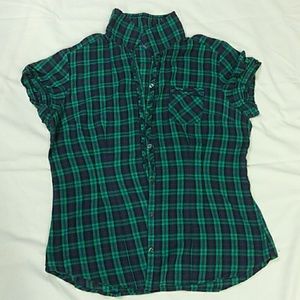American Eagle short sleeve, plaid button up shirt