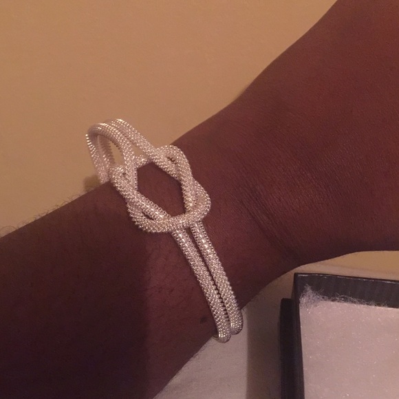 Bracelet! - Picture 3 of 4