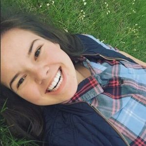 Meet your Posher, Katelyn