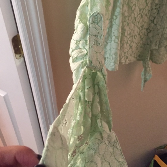 Lace button down - Picture 3 of 4