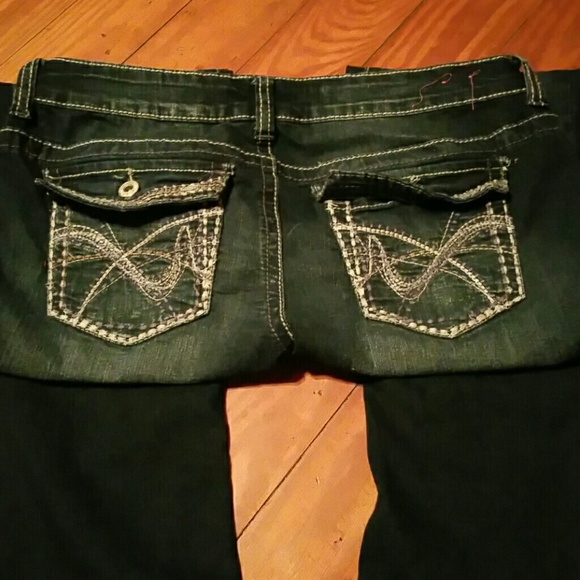 Rue 21 jeans size 7/8. Like new condition.