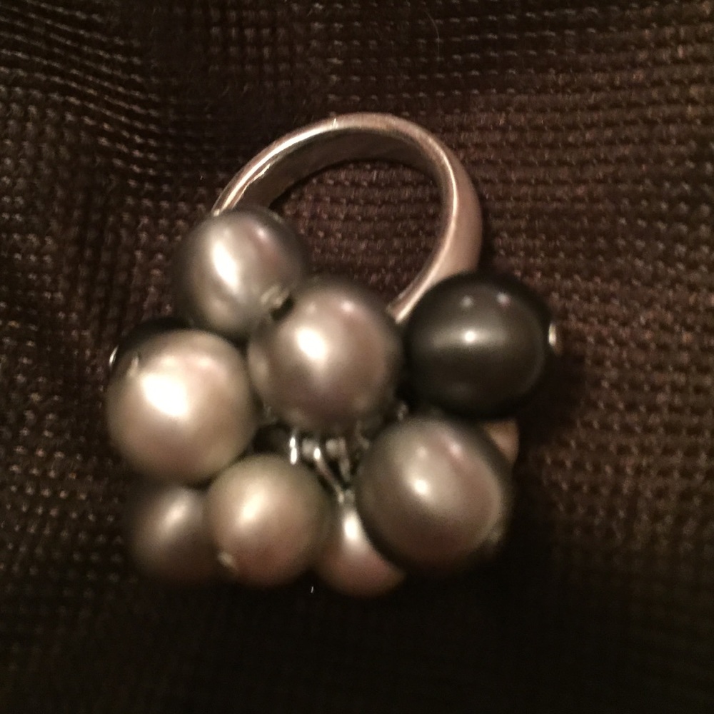 Ring - Picture 3 of 3
