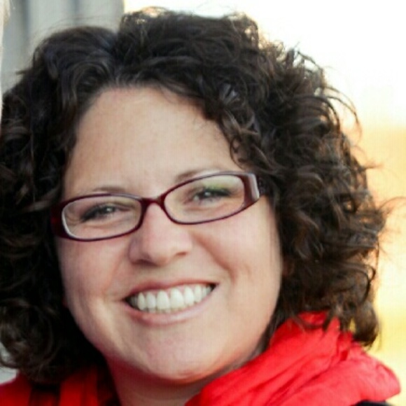 Meet your Posher, Amy - Picture 1 of 1