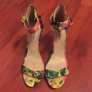 Used Steve Madden Marlenee Heels