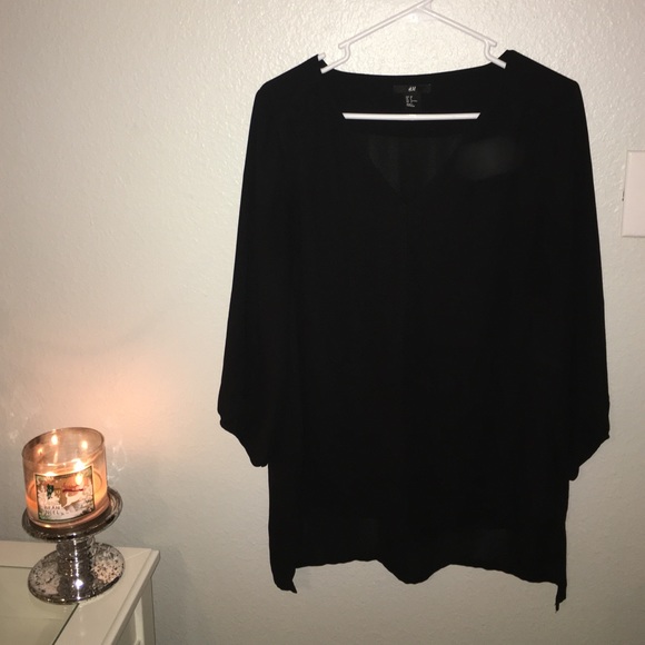 Black flowy top from H&M - Picture 1 of 1