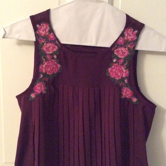 Excellent Condition Partly Sheer Tank