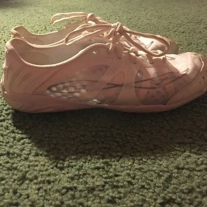 Nfinity cheer shoes