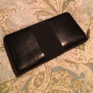 Classic Hobo brand wallet