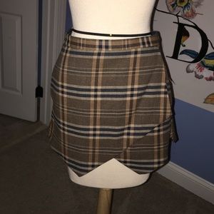 Super cute plaid Zara skirt!