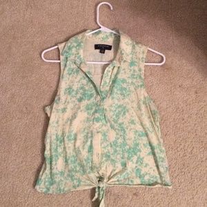 Button/tied collared tank top