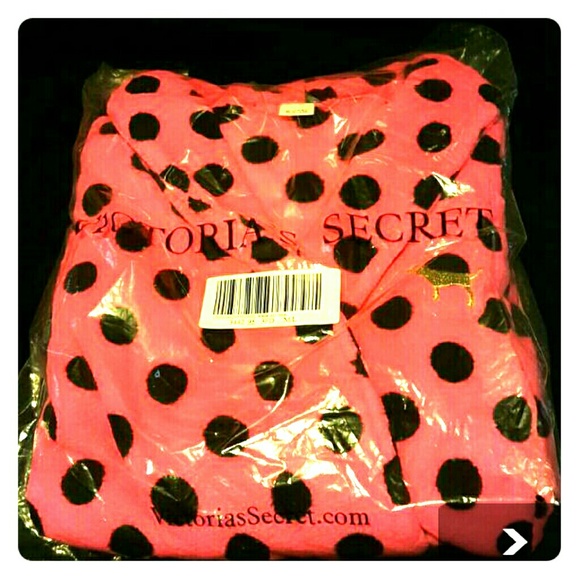 Pink plush robe Victoria secret