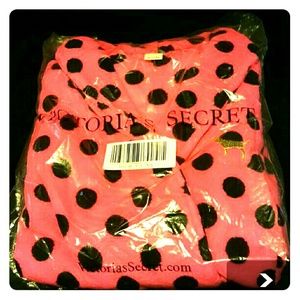 Pink plush robe Victoria secret