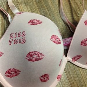 🎉flash sale🎉 Victoria's Secret PINK 36C bra