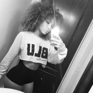 Meet your Posher, Armani