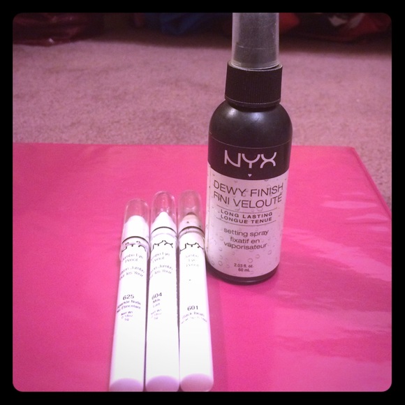 NYX Other - NYX MAKEUP BUNDLE