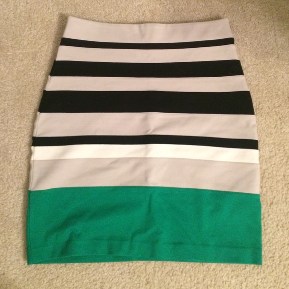 Express stretch stripe pencil skirt