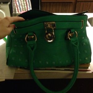 Body central mint bag. Used twice no marks.