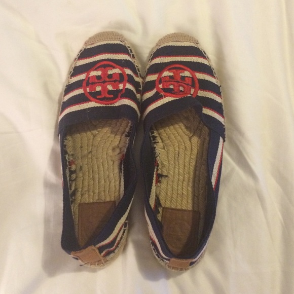 Tory Burch logo espadrilles flat. Size 9.