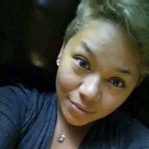 Meet your Posher, Fatima