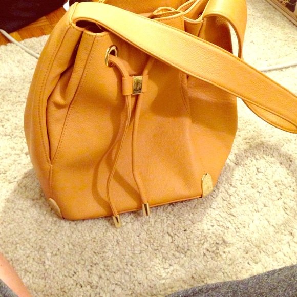Vince Camuto bag
