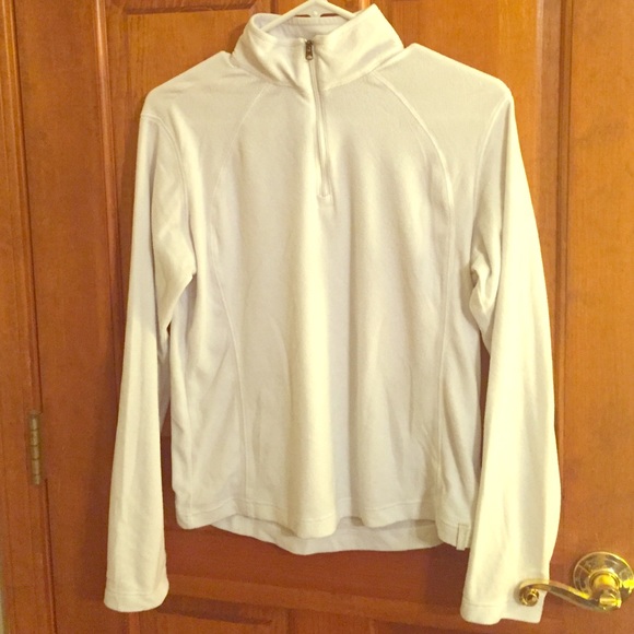 Fuzzy Columbia pullover