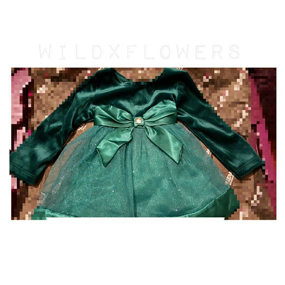 Baby's long-sleeved glitter dress