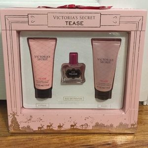 Victoria's Secret Tease 3 PC Gift Set (BRAND NEW)
