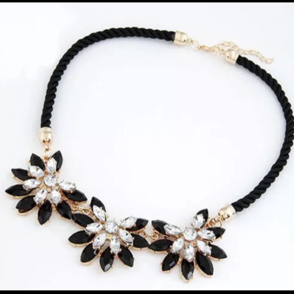 Tri-Flower Statement Necklace