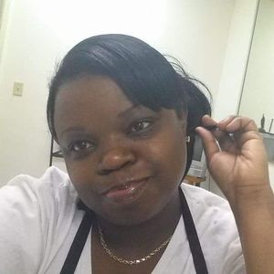 Meet your Posher, Carla