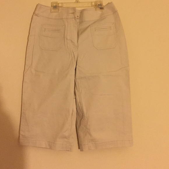 ⭐️⭐️NBW CHICOS CAPRIS⭐️⭐️