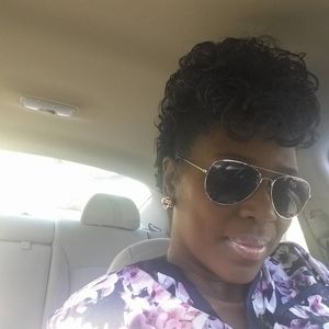 Meet your Posher, Katina