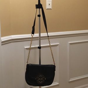 ***more pictures Tory burch Amanda cross body