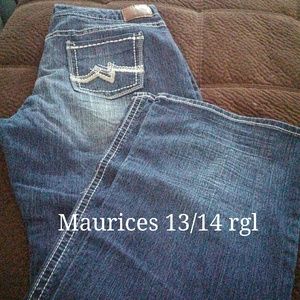 Maurices jeans