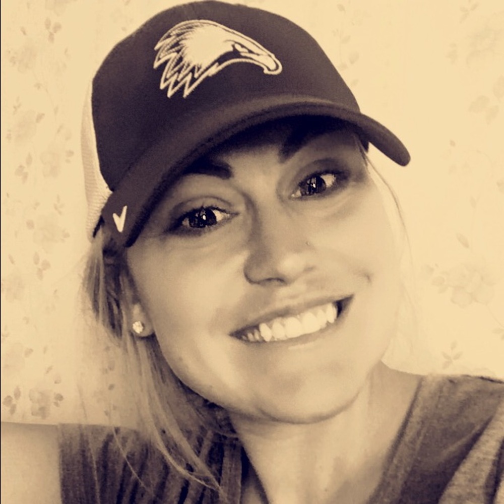 Meet your Posher, Charli