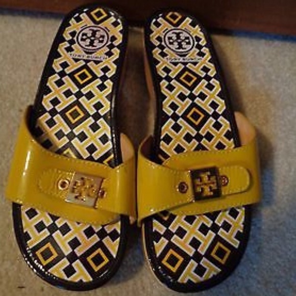 Tory Burch Shoes - 🐊Tory Burch Yellow and Black Clogs🐊