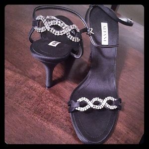 New Alfani satin and rhinestone high heels. 8.5