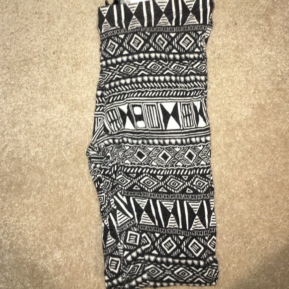 Pacsun tribal print leggings